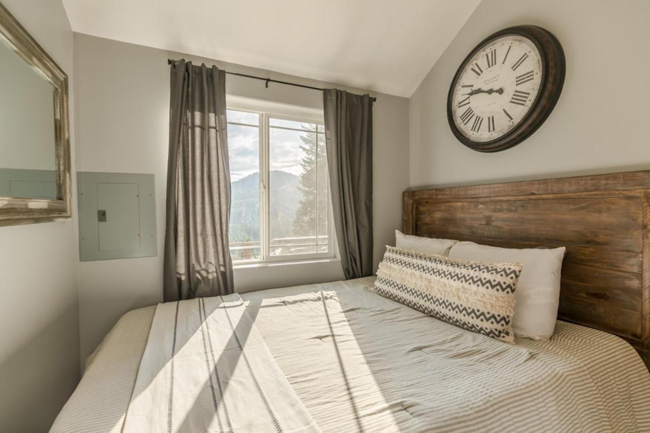 Das Tree Haus By Nw Comfy Cabins Левенуэрт Экстерьер фото