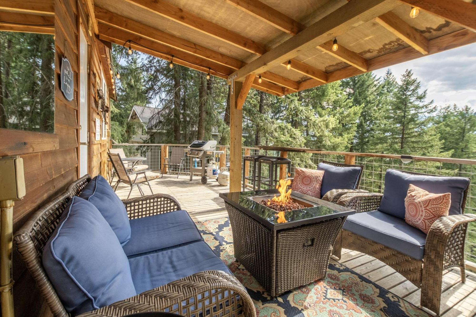 Das Tree Haus By Nw Comfy Cabins Левенуэрт Экстерьер фото
